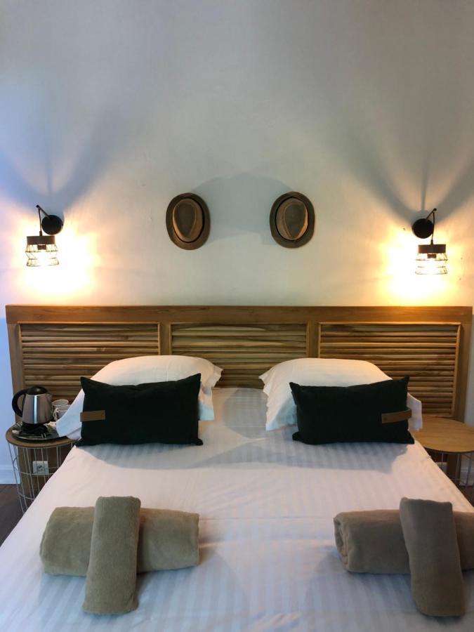 Hotel Alexandra - Boutique Hotel ฌวง-เลส์-แป็งส์ ภายนอก รูปภาพ